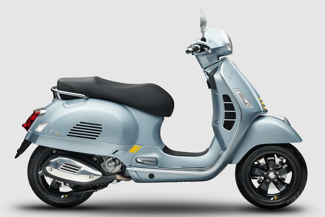 VESPA GTS 300 ABS SUPER TECH BẠC XANH